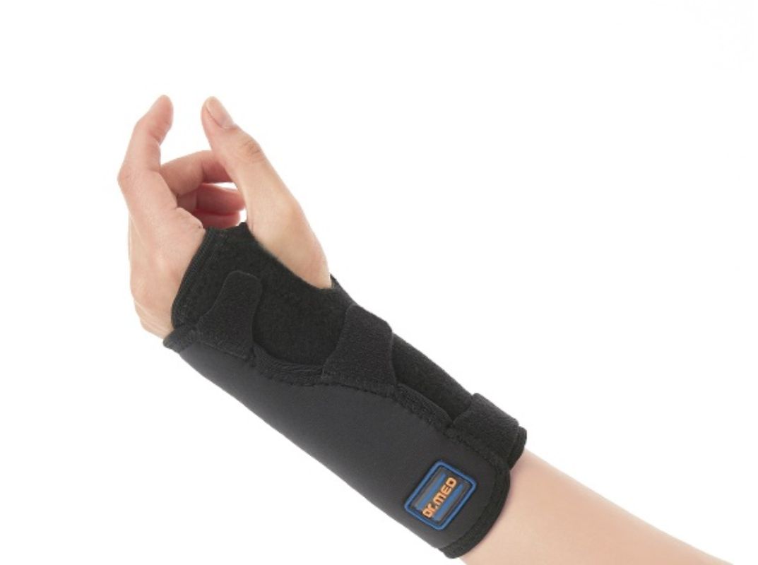 DR-W055 Reversible Wrist Palm Splint – Felco Medical Supplies Sdn